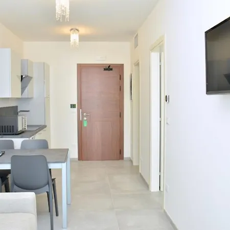 Inviting, Calm And Bright Flat Near The Διαμέρισμα *